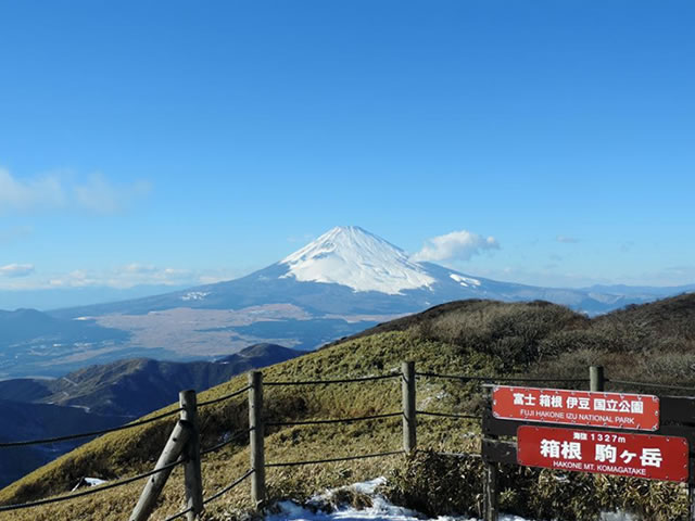 冬の駒ケ岳山頂